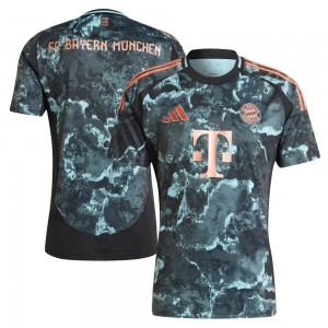 FC Bayern Munich 2024/25 Away Shirt